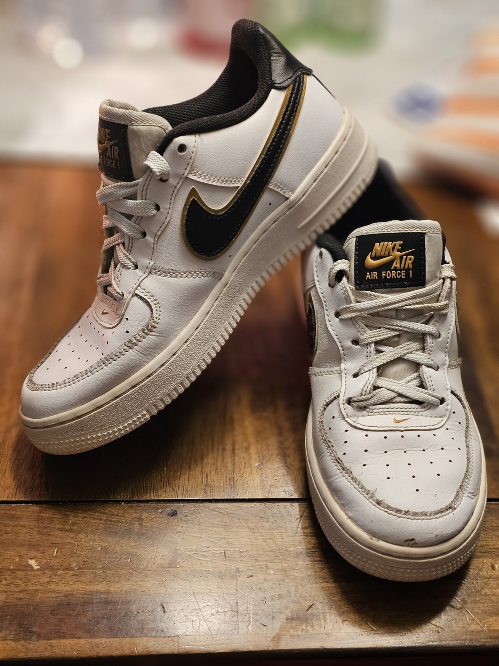 Nike Air Force 1 LV8 TD Low Kids Size 5.5Y Classic White Black Gold